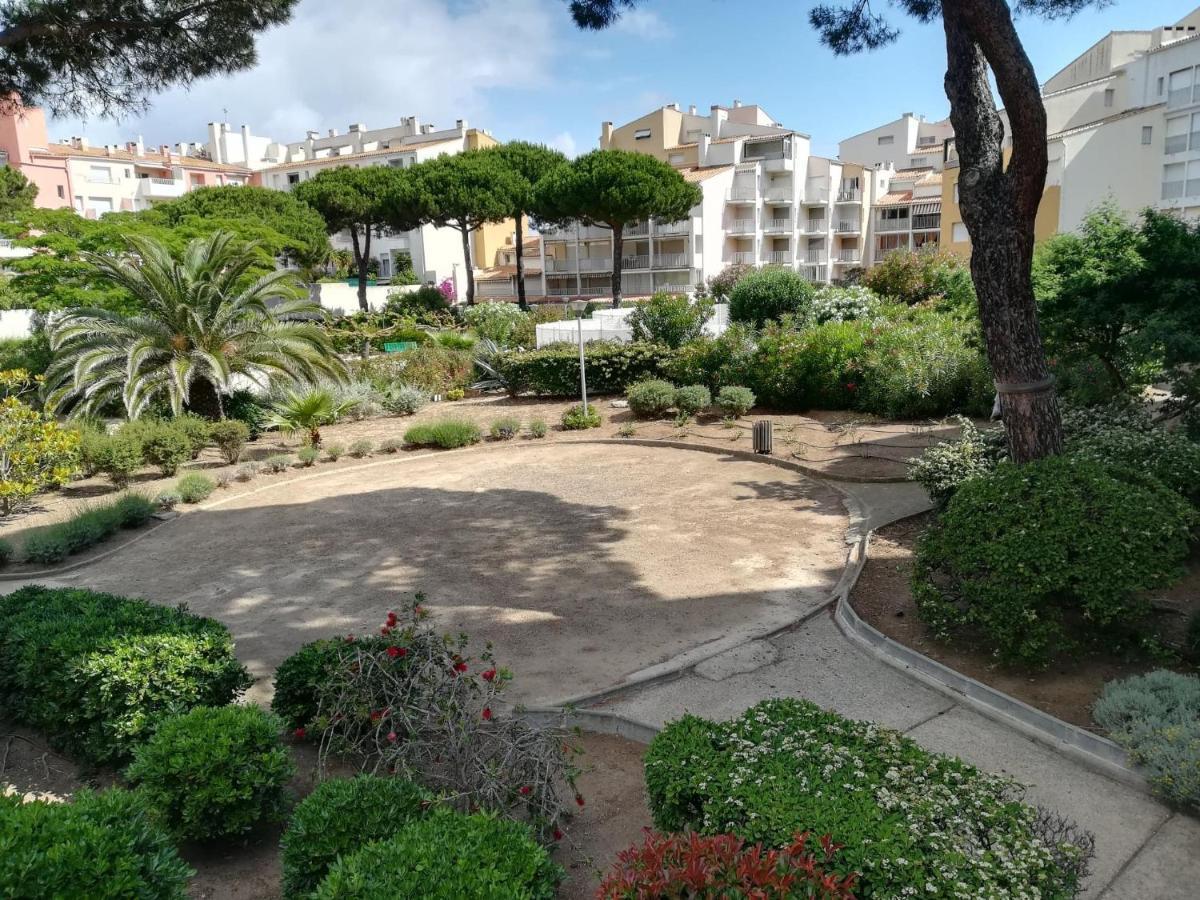 Studio Cabine Vue Port Avec Parking Prive, Piscine, Parc, Boulodrome Agde Exterior foto