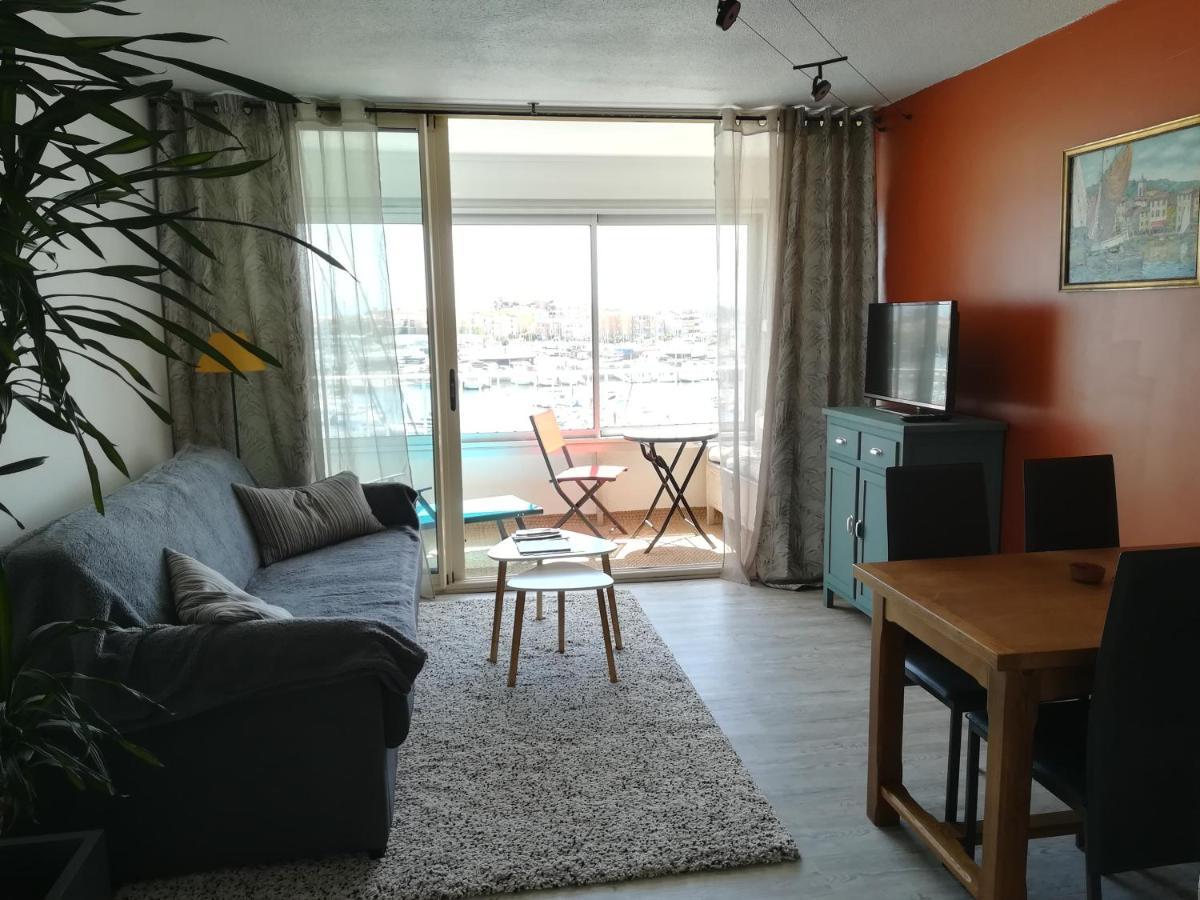 Studio Cabine Vue Port Avec Parking Prive, Piscine, Parc, Boulodrome Agde Exterior foto