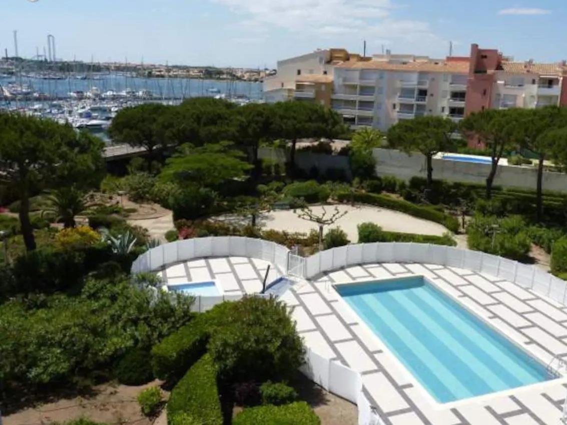 Studio Cabine Vue Port Avec Parking Prive, Piscine, Parc, Boulodrome Agde Exterior foto